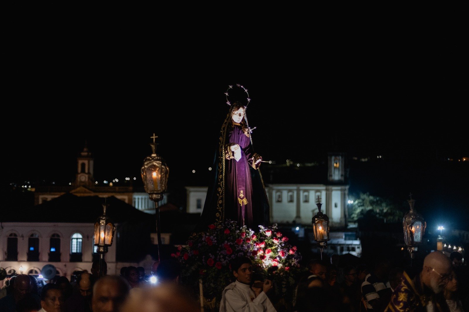 Fé e tradição marcam Procissão do Depósito de Nossa Senhora das Dores em Ouro Preto