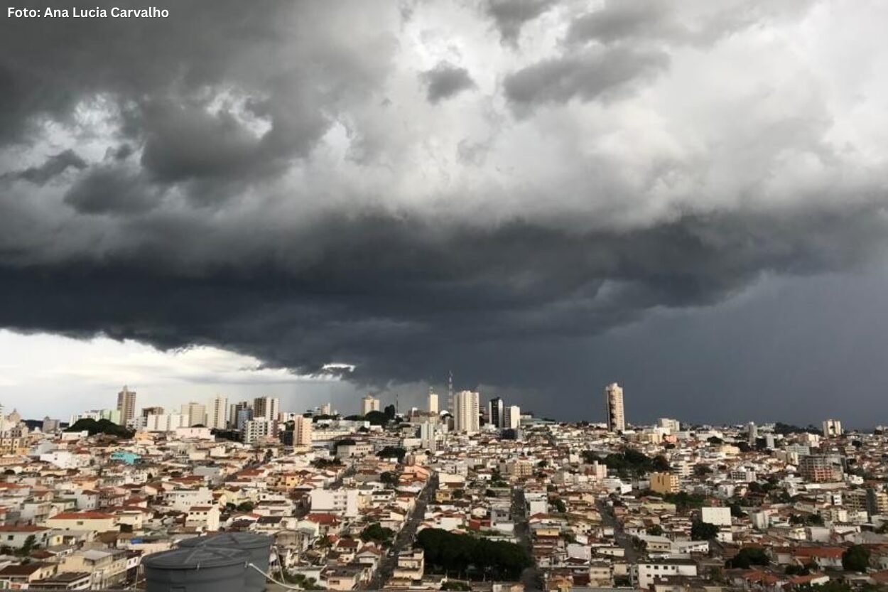 Alerta de temporal termina hoje, mas risco segue até sexta em MG