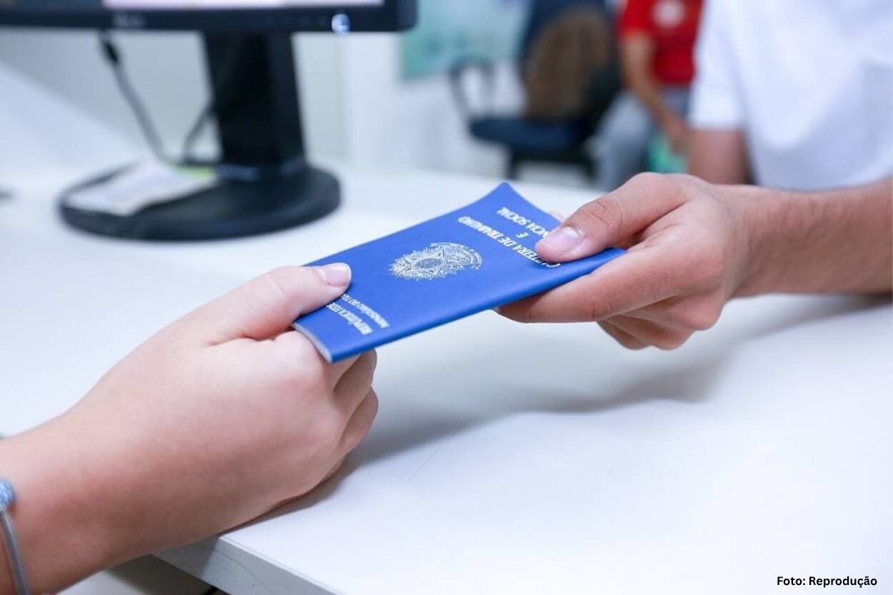 Sine Ouro Preto tem vagas com salários de até R$ 3,6 mil nesta segunda (6)