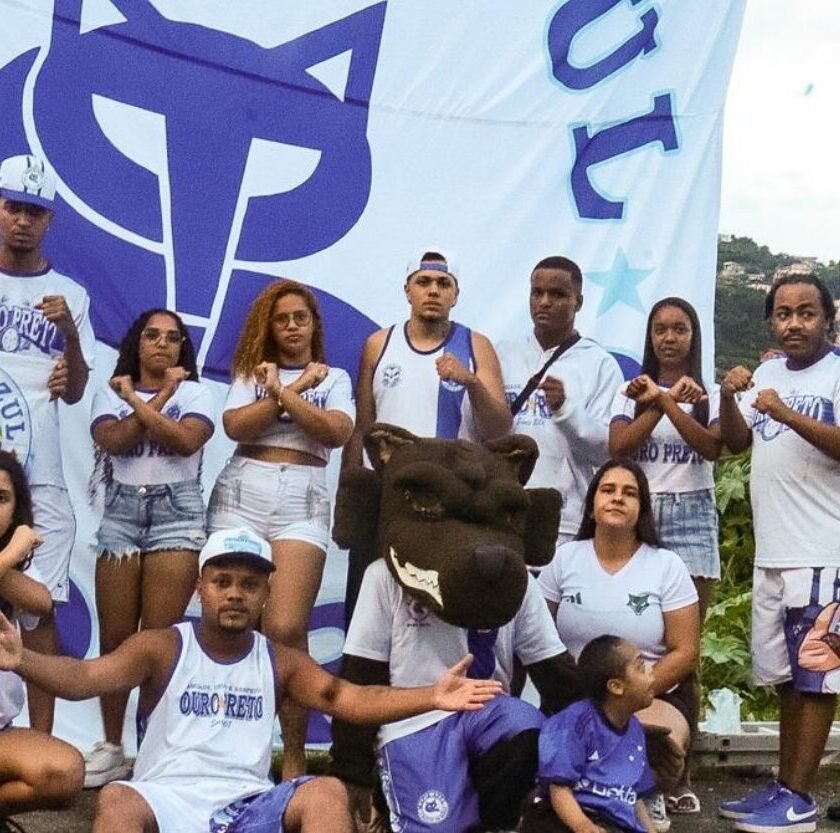Máfia Azul de Ouro Preto leva lazer e doces para 300 crianças no Domingo de Páscoa