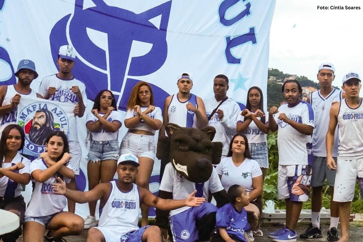 Máfia Azul de Ouro Preto leva lazer e doces para 300 crianças no Domingo de Páscoa