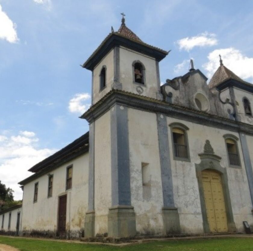Prefeito anuncia R$ 2,9 milhões para restaurar igreja histórica de Furquim, em Mariana