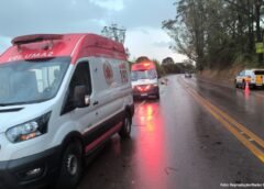 BR-356: carro capota e despenca de 10 metros perto do Alphaville; quatro pessoas ficam feridas