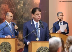 Em Ouro Preto, Medalha da Inconfidência vira palanque político com ataques ao STF, críticas ao PT e elogios à direita