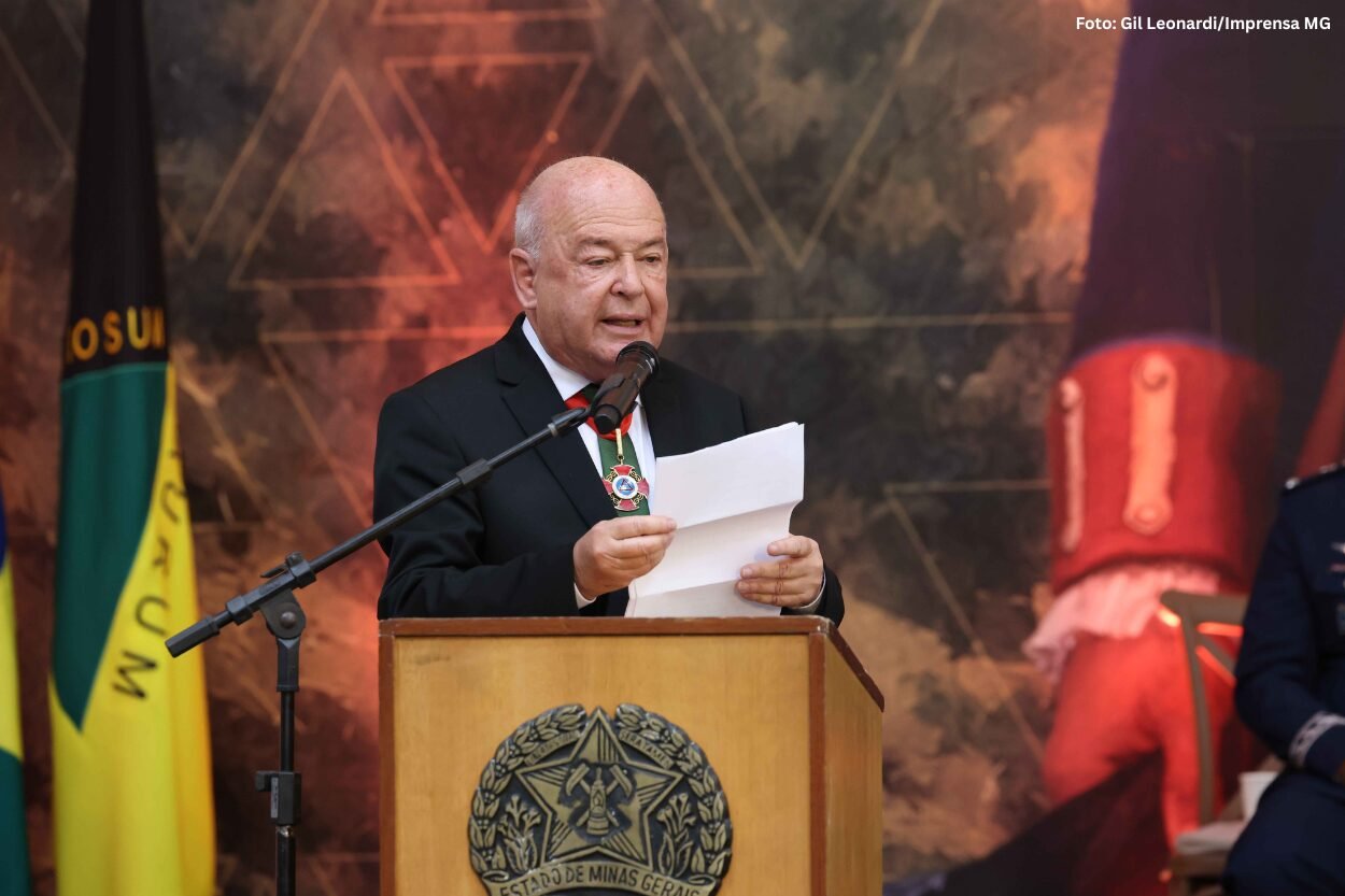 Angelo Oswaldo fala em 'repulsa' a Mateus Simões e classifica escola cívico-militar como 'projeto para agradar a extrema-direita'