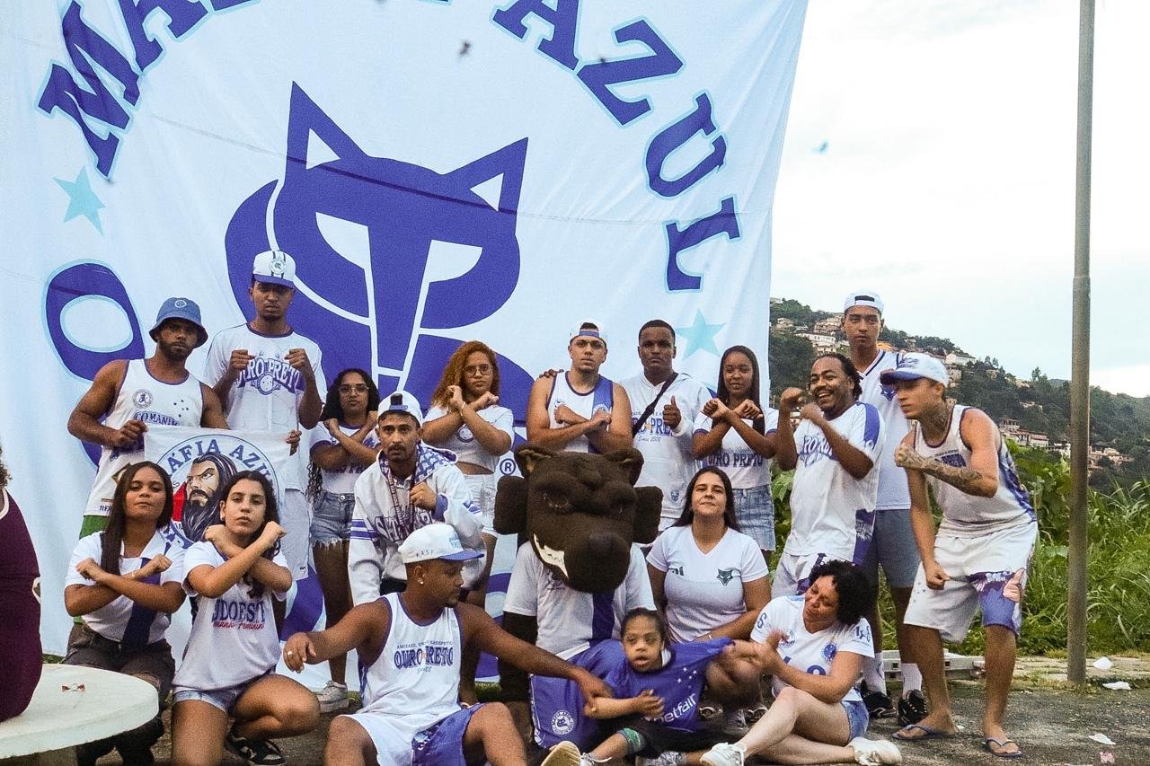 Máfia Azul de Ouro Preto leva lazer e doces para 300 crianças no Domingo de Páscoa