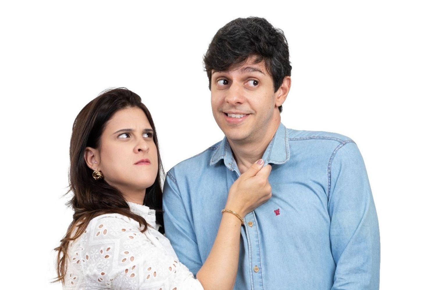 Casal sensação das redes leva para os palcos comédia que mistura vida real, improviso e muita interação com o público