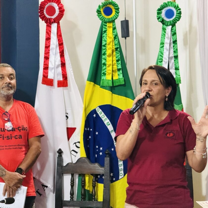 Servidores vão à Câmara cobrar pagamento de benefícios em Mariana