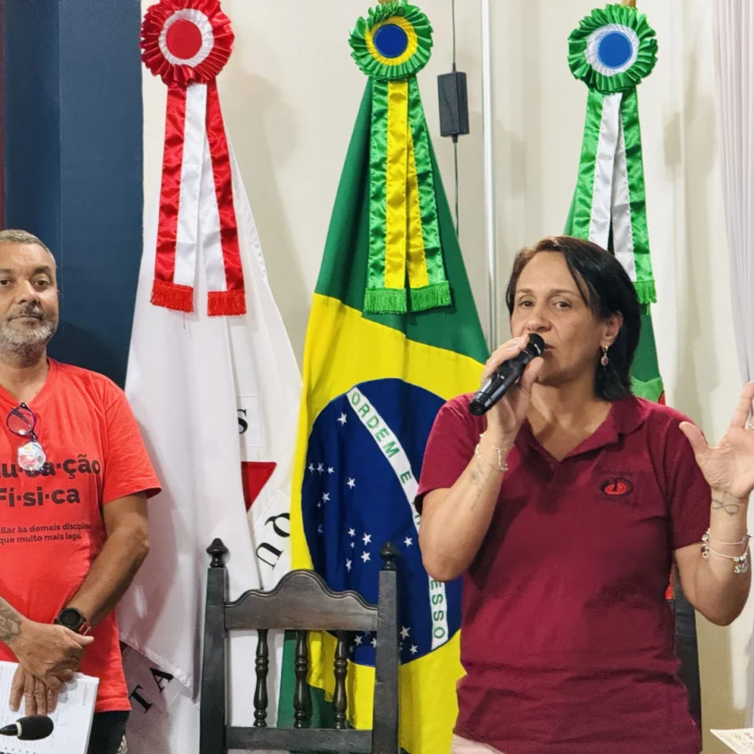 Servidores vão à Câmara cobrar pagamento de benefícios em Mariana