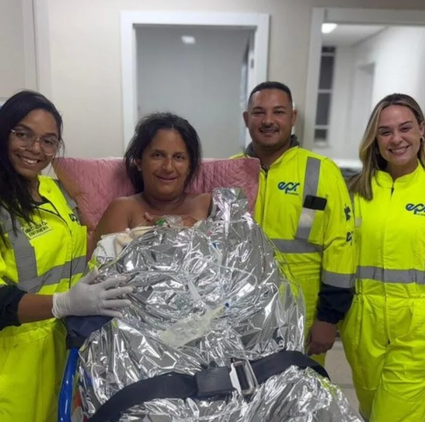 Bebê nasce em casa e recebe apoio na BR-040