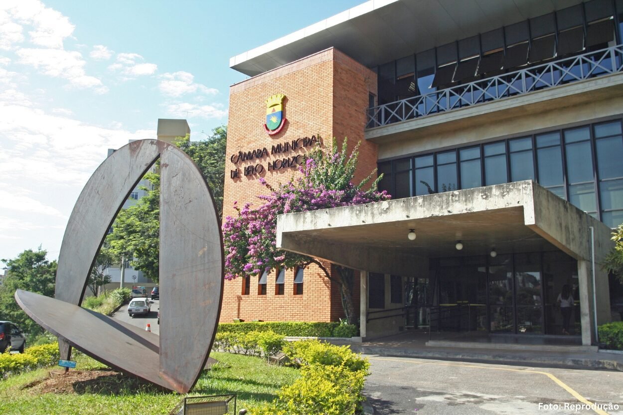 Audiência em BH debate projetos e possível censura cultural
