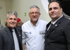 Especialista de Ouro Preto é homenageado em Brasília após regulamentação da acupuntura no Brasil
