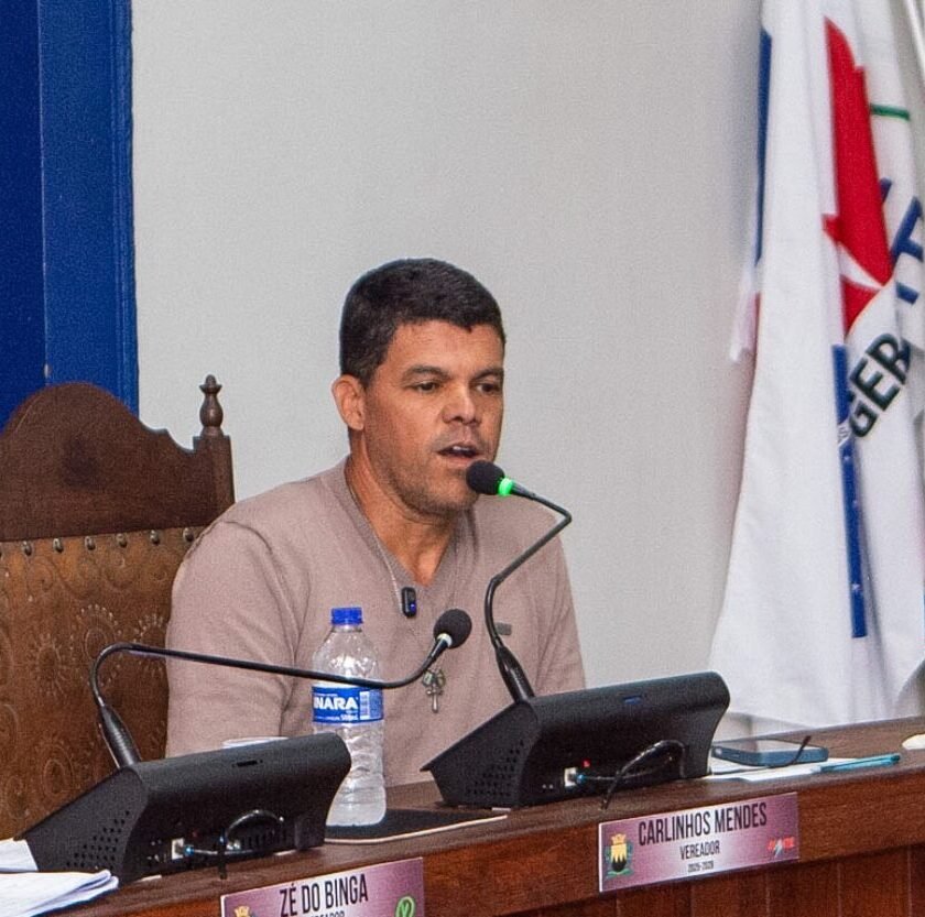 Carlinhos Mendes cobra obras de água e esgoto no bairro Saramenha, em Ouro Preto