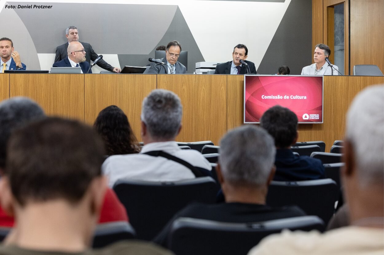 PL impõe limite de R$ 500 mil para shows pagos com dinheiro público em Minas