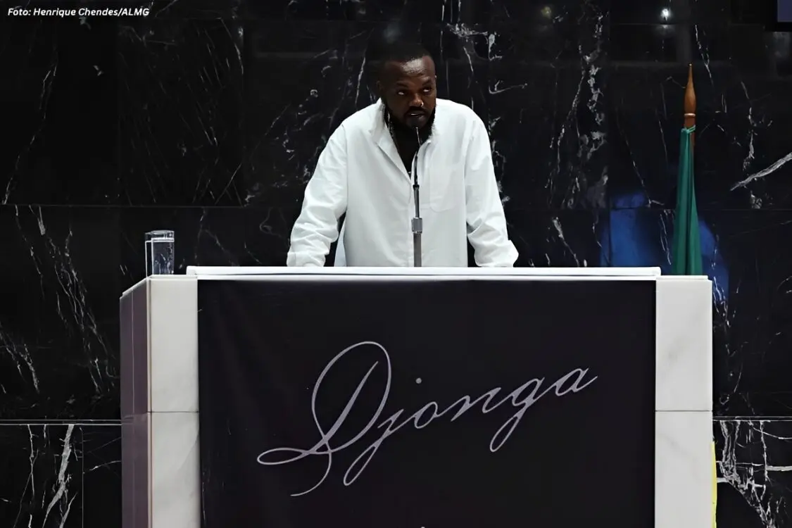 Djonga relembra passagem pela UFOP durante homenagem na ALMG