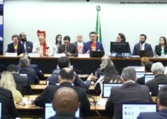 PEC do fim da escala 6x1 avança na Câmara: como votaram os deputados?