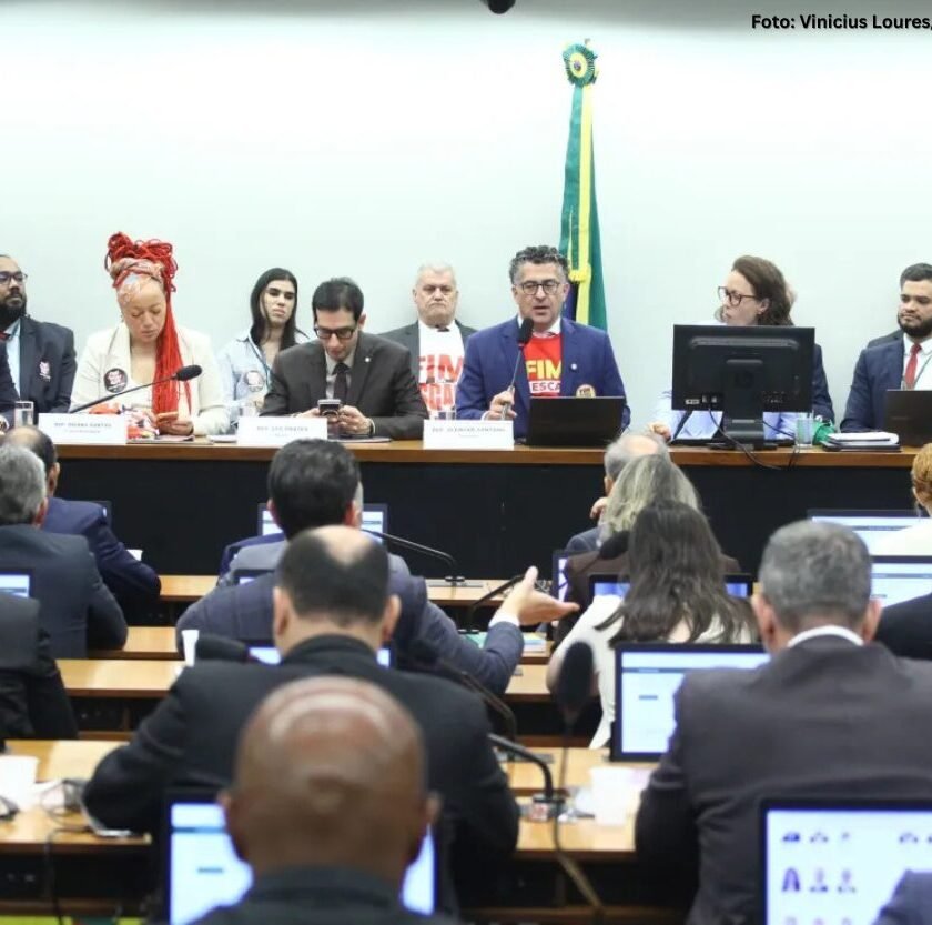 PEC do fim da escala 6x1 avança na Câmara: como votaram os deputados?