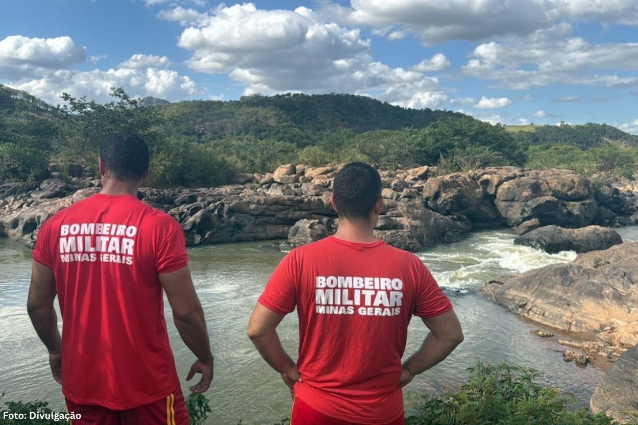 Bombeiros procuram jovem desaparecido no Rio Doce