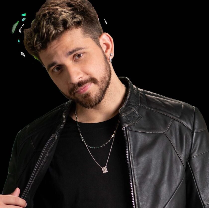Gustavo Mioto abre programação da Festa do Cavalo