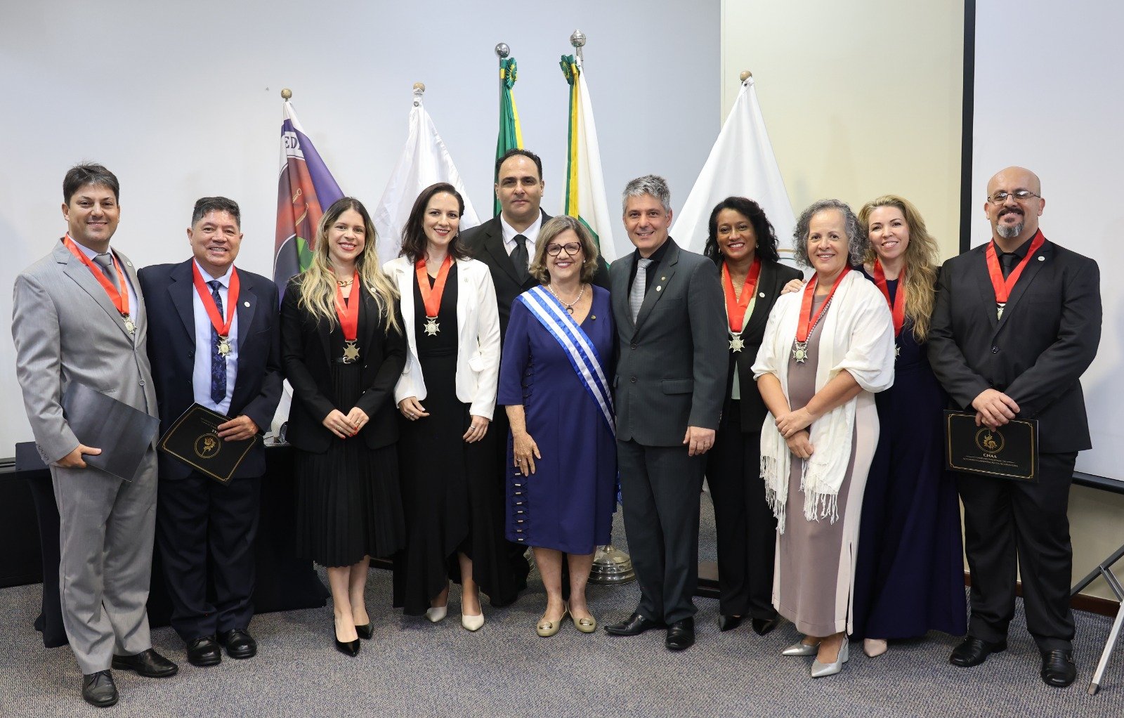 Especialista de Ouro Preto é homenageado em Brasília após regulamentação da acupuntura no Brasil
