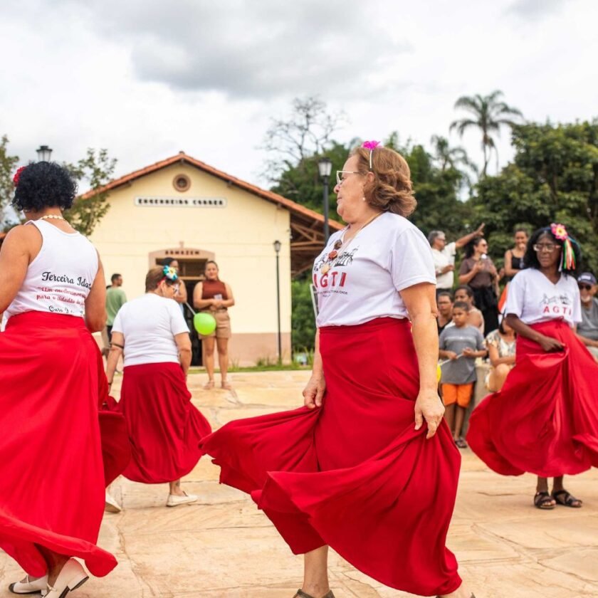 Com patrocínio da Herculano, Engenheiro Corrêa recebe grande baile do mês das mães
