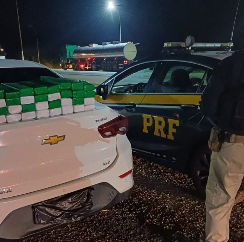 PRF intercepta carga de 30 quilos de maconha com destino a Itabirito