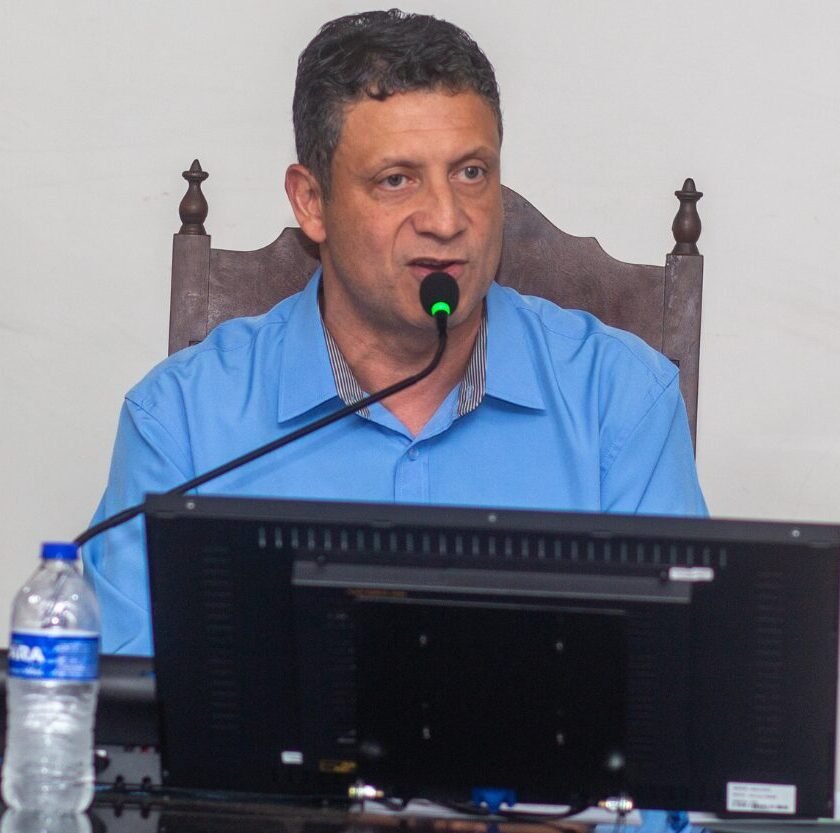Renato Zoroastro cobra esclarecimentos sobre superlotação em ônibus entre Ouro Preto e Rodrigo Silva