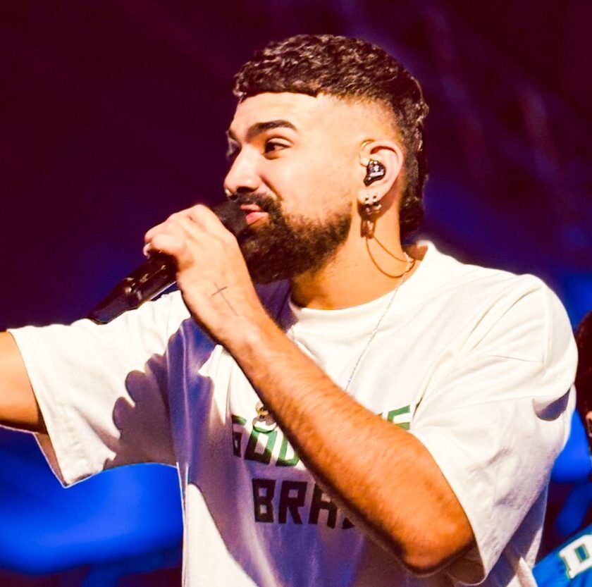 Veja como foi o Pagode do Diferentão, que uniu Copa do Mundo e show de Dilsinho em Ouro Preto