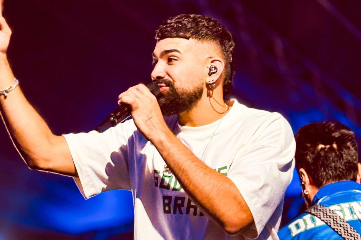 Veja como foi o Pagode do Diferentão, que uniu Copa do Mundo e show de Dilsinho em Ouro Preto