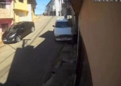 Dois idosos ficam feridos após serem atropelados por carro desgovernado em Mariana 