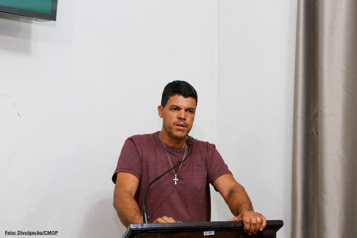 Carlinhos Mendes propõe criação de espaço multiuso e estacionamento para desafogar trânsito em Lavras Novas 