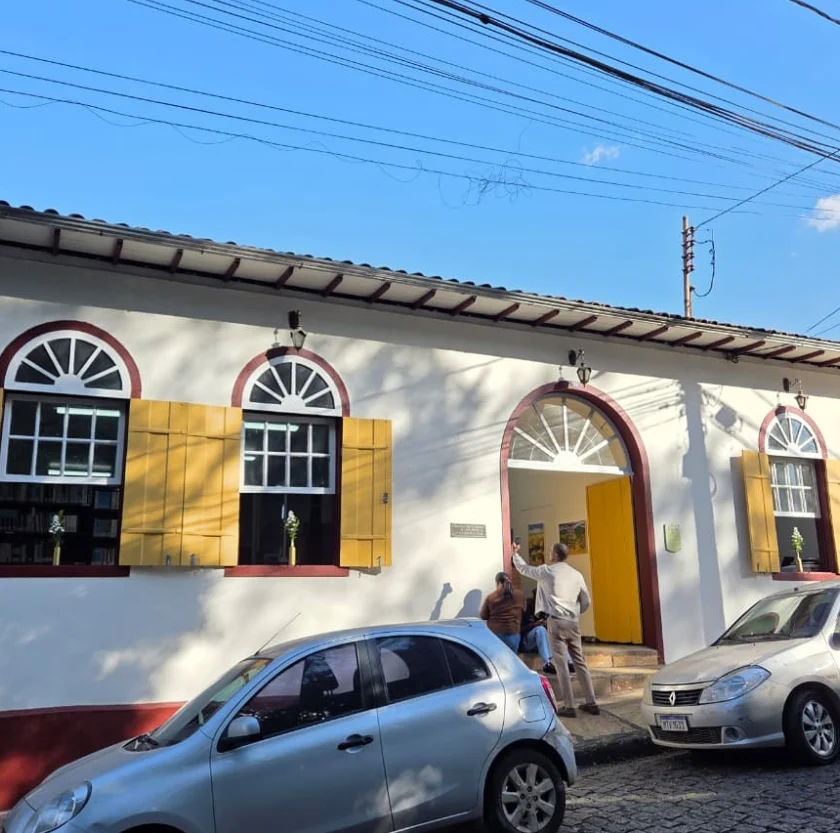 Biblioteca Pública de Ouro Preto celebra três décadas preservando a memória da cidade