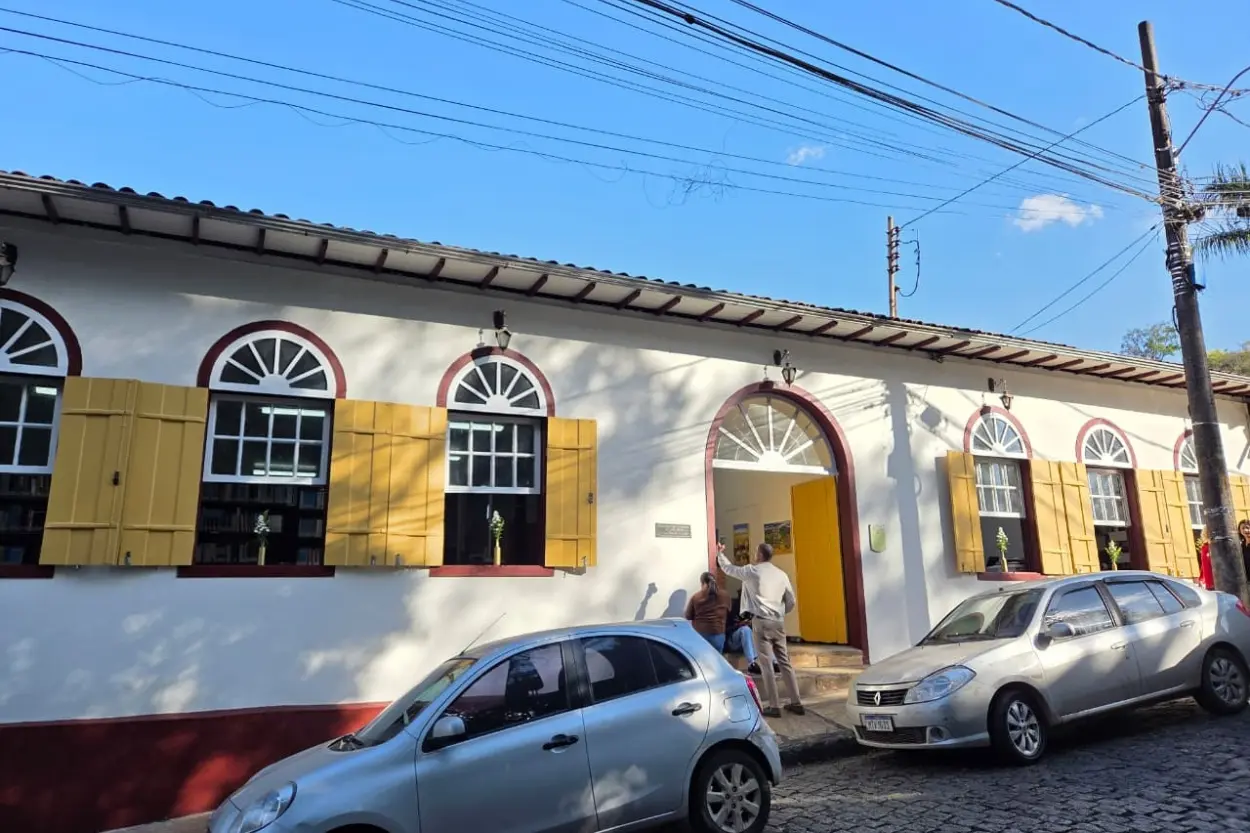 Biblioteca Pública de Ouro Preto celebra três décadas preservando a memória da cidade