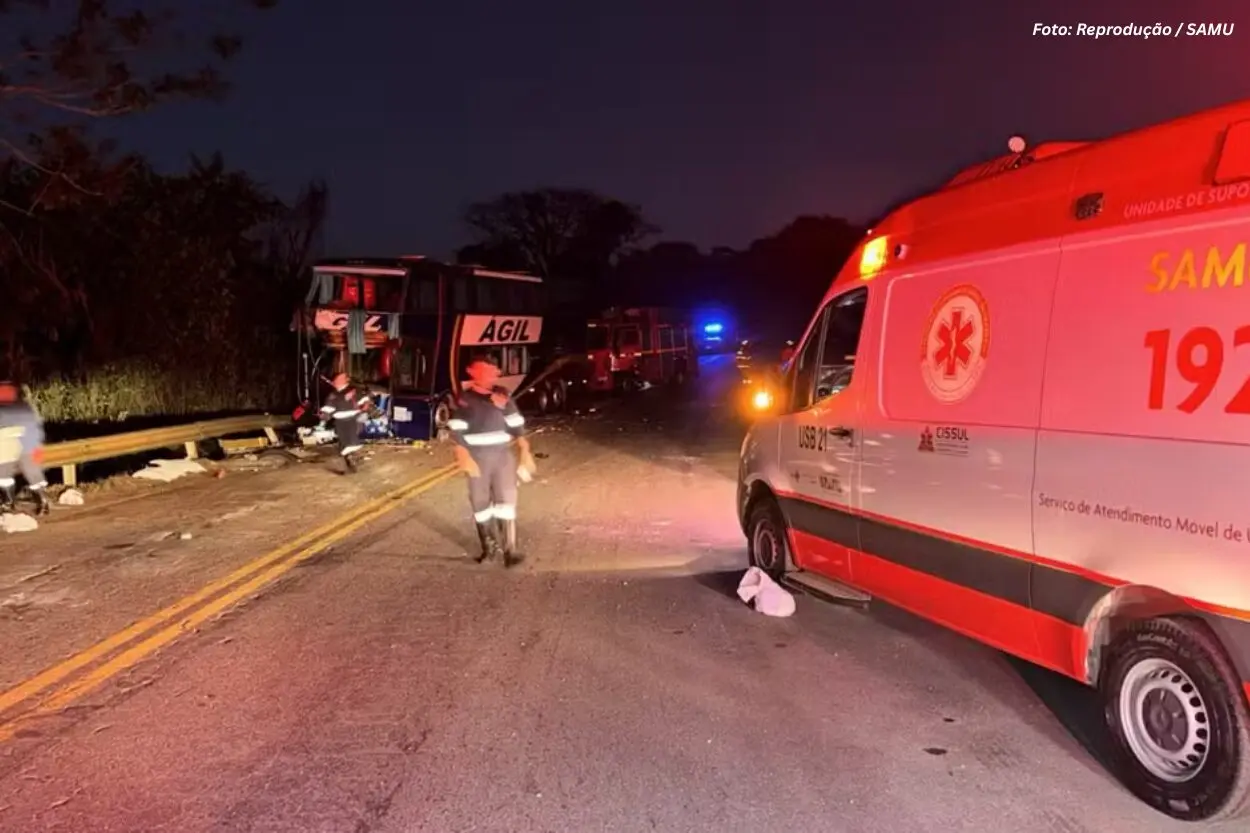 Terceira morte é confirmada após acidente com romeiros de Mariana na BR-267