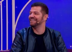 Victor Sarro apresenta o espetáculo "O Rei da 5ª Série" em Mariana