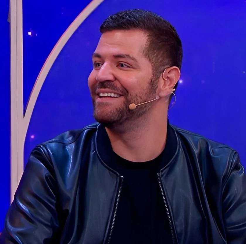Victor Sarro apresenta o espetáculo "O Rei da 5ª Série" em Mariana