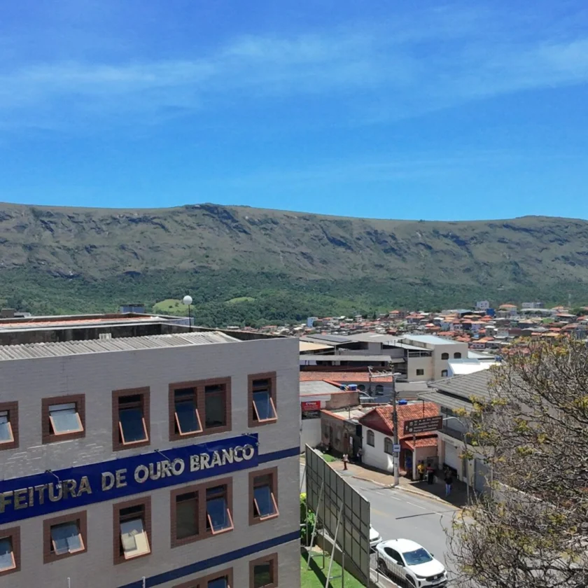Ouro Branco reduz salários do prefeito, vice e secretários após queda de 20% na arrecadação