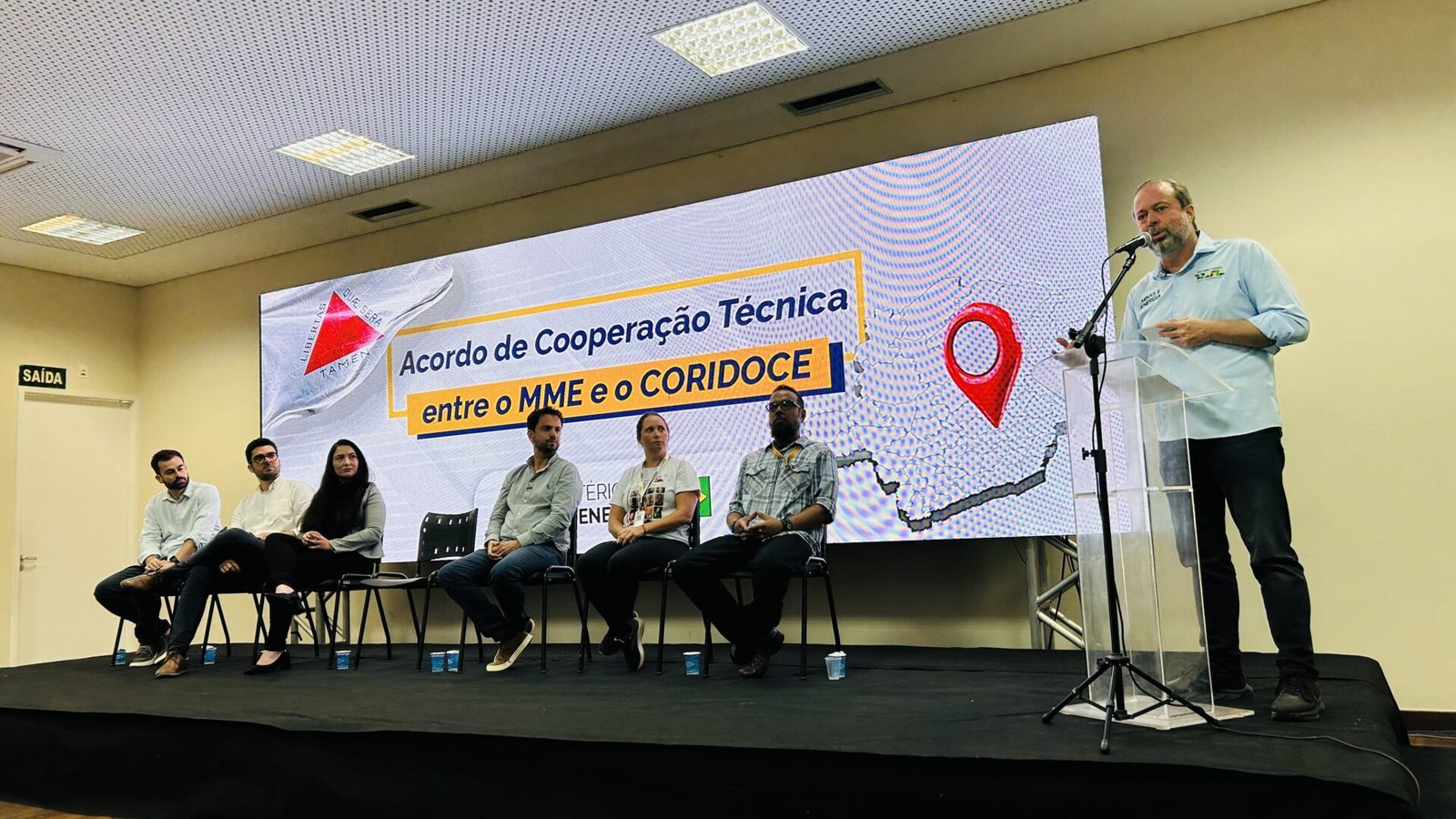 Acordo destina R$ 100 milhões para climatizar escolas de Mariana e da Bacia do Rio Doce