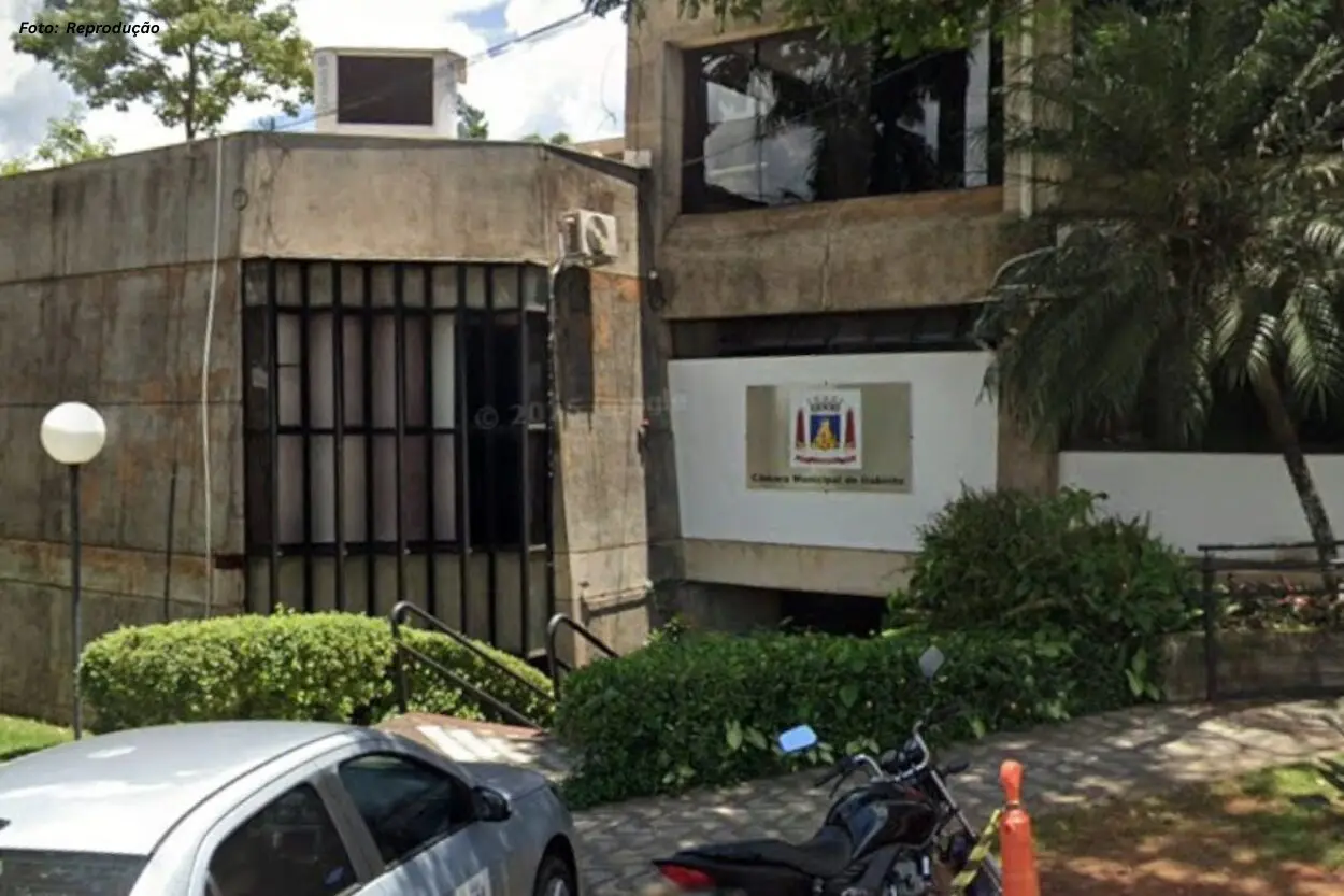 TJMG suspende lei de Itabirito que previa vagas de estacionamento para religiosos