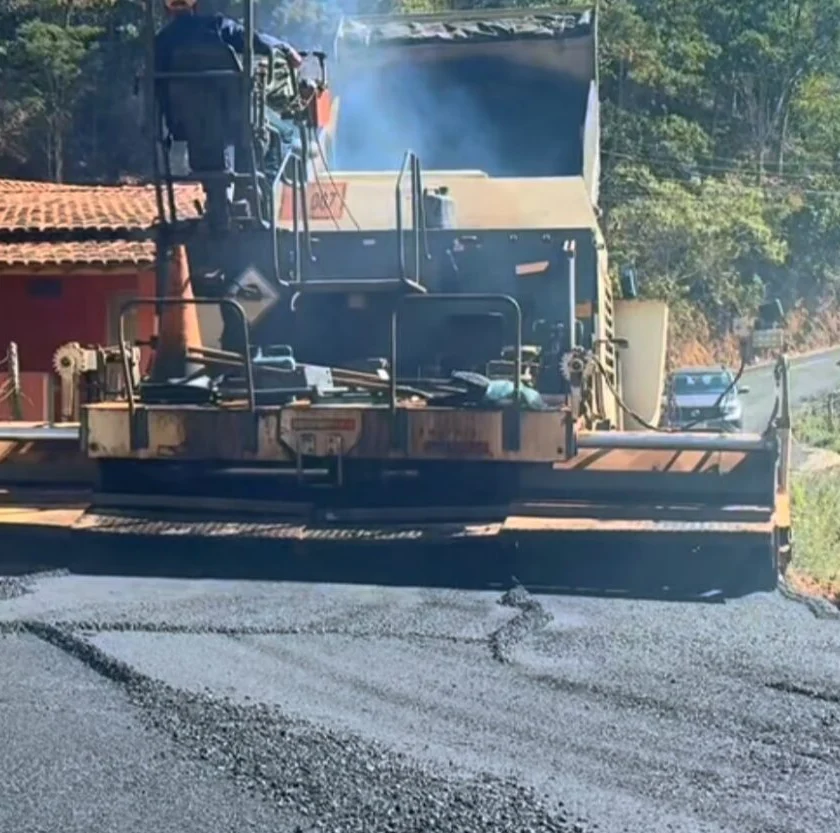 Asfaltamento avança na Mata dos Palmitos, em Santa Rita de Ouro Preto