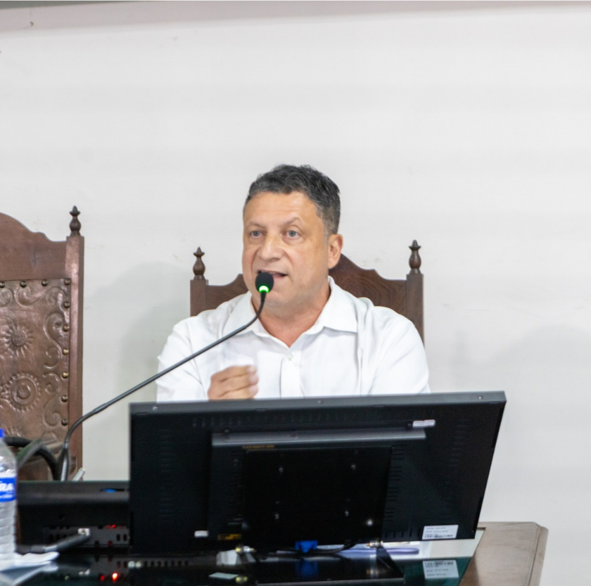 Renato Zoroastro questiona pagamentos atrasados da CSTB a cooperados em Ouro Preto 