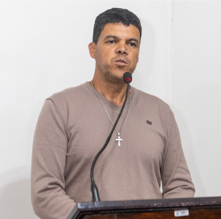 Ouro Preto: Carlinhos Mendes cobra manutenção de estradas com 'crateras' na Chapada e Venda do Campo