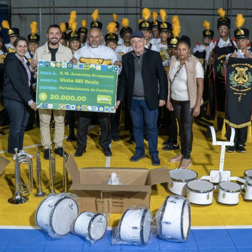 Vereador Matheus Pacheco fortalece comunidade escolar do Morro Santana por meio da música