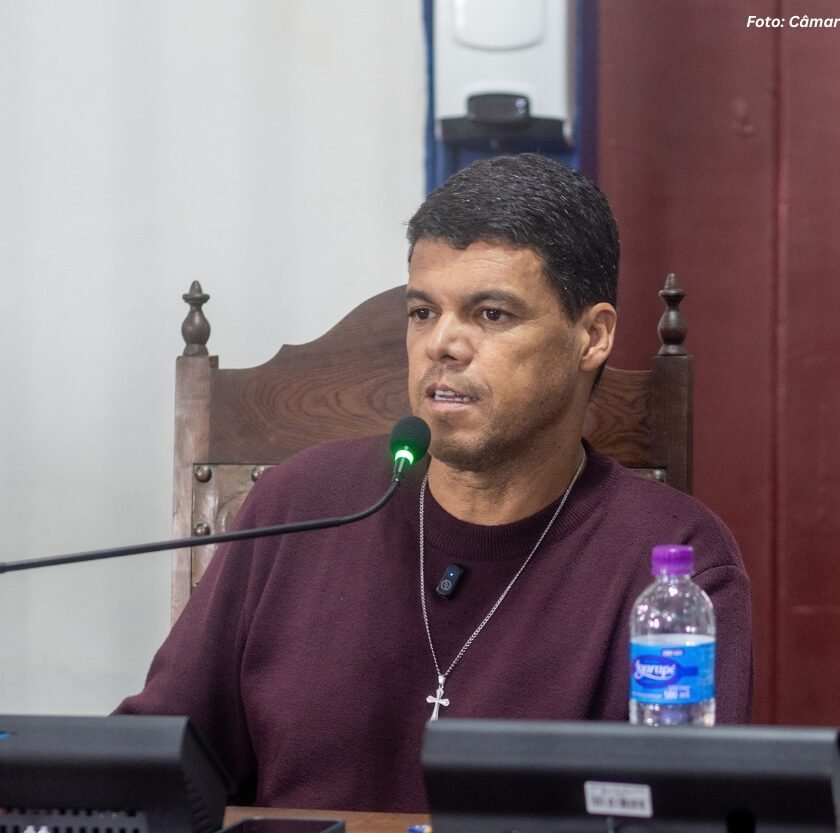 Carlinhos Mendes propõe faixa de pedestre elevada para reforçar segurança na Avenida JK