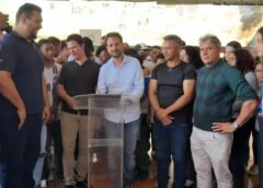 Prefeito de Mariana assina ordem de serviço para obras na Escola Municipal Dom Oscar
