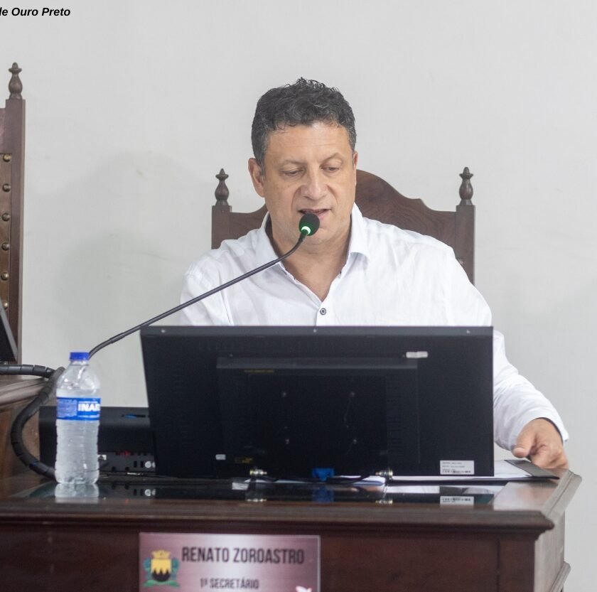 Renato Zoroastro questiona Prefeitura sobre contingenciamento de despesas