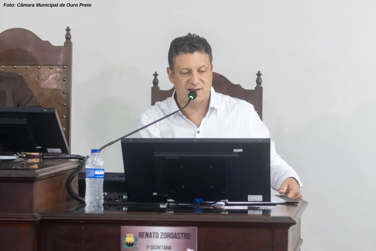 Renato Zoroastro questiona Prefeitura sobre contingenciamento de despesas