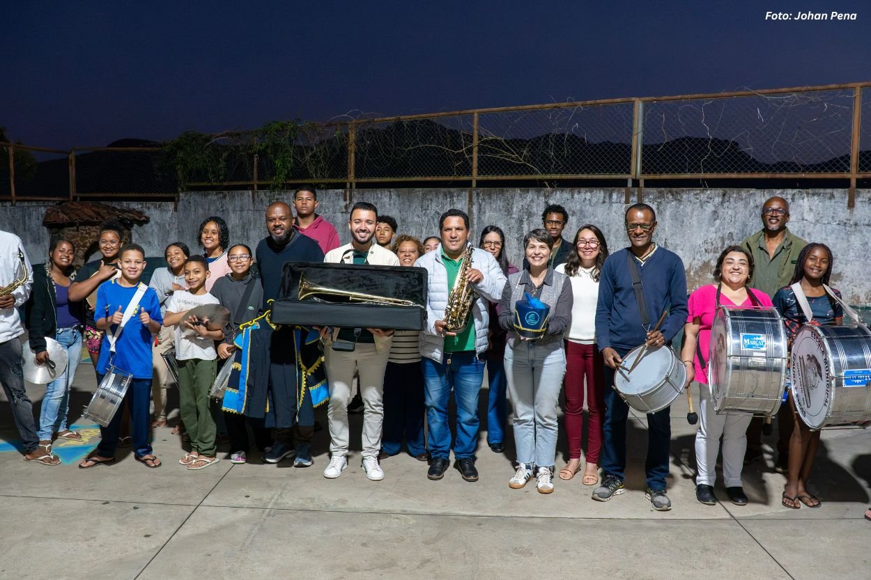 Emenda do vereador Matheus Pacheco fortalece a cultura e a Fanfarra da Escola Municipal Izaura Mendes, no bairro Piedade 