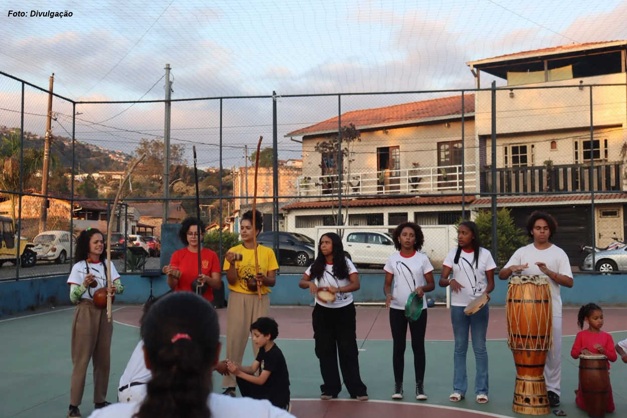 Ponto de Cultura Djalo promove 'Caruru dos Ibejis' na Quadra das Dores em Ouro Preto