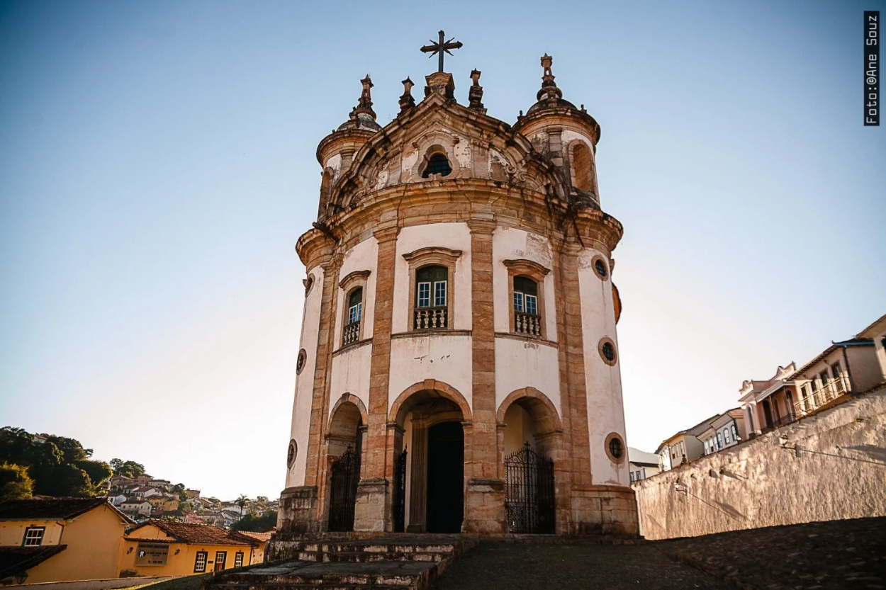 Ouro Preto recebe lançamento da Carta do Pilar para definir diretrizes do turismo